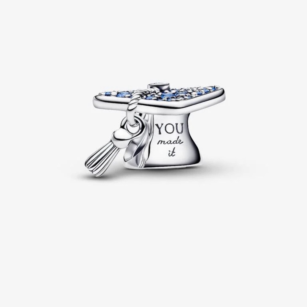 Pandora Sparkling Blue 2026 Graduation Cap Charm